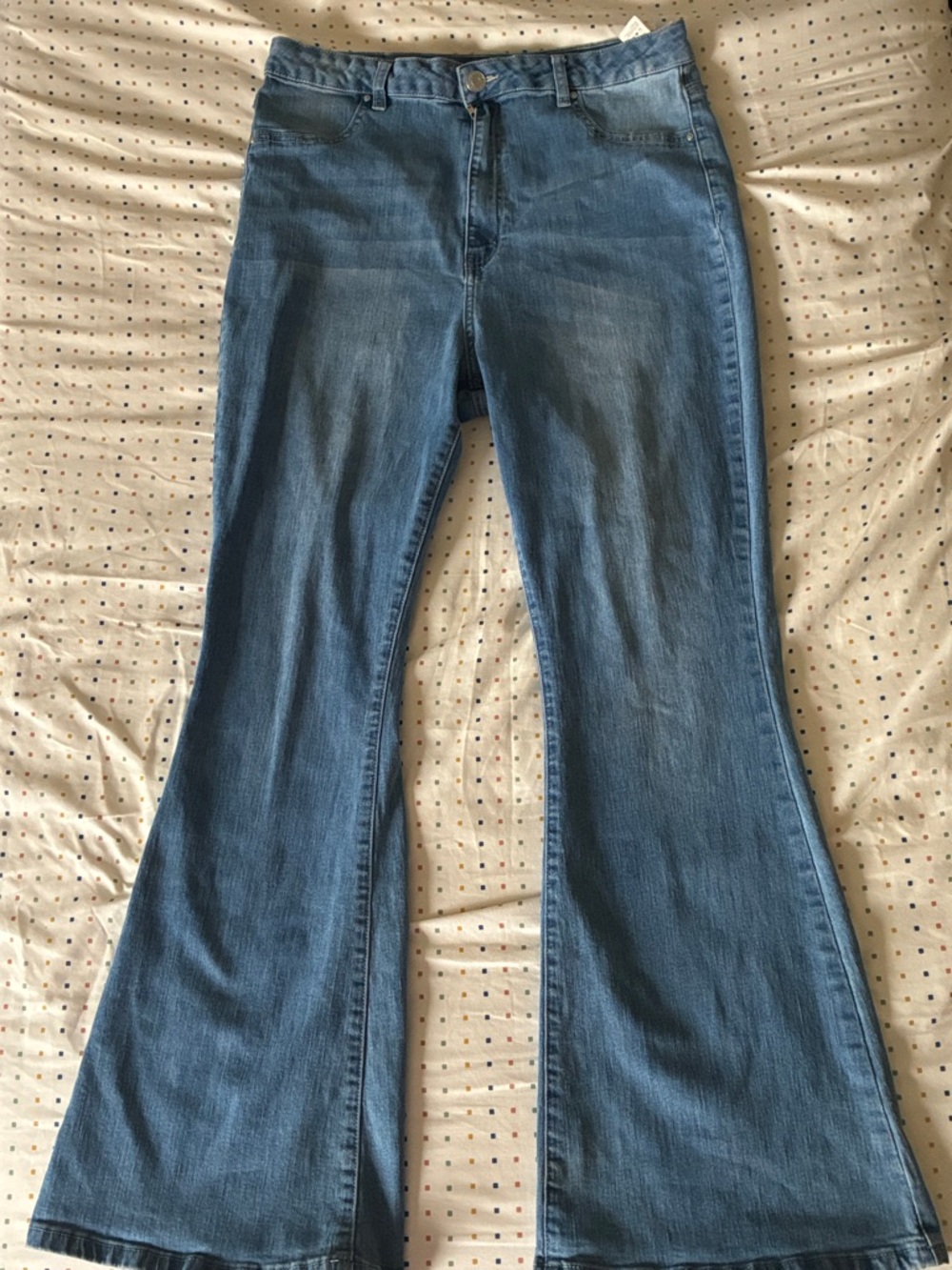 Refuge Austin Women’s Blue Flared Jeans – Classic Mid Wash